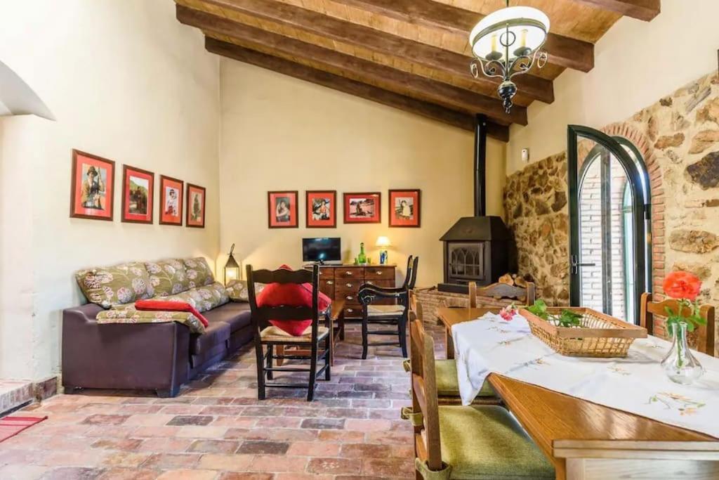 Vila Casa Cortijo En Dehesa Sierra Leon La Puebla de los Infantes Exteriér fotografie