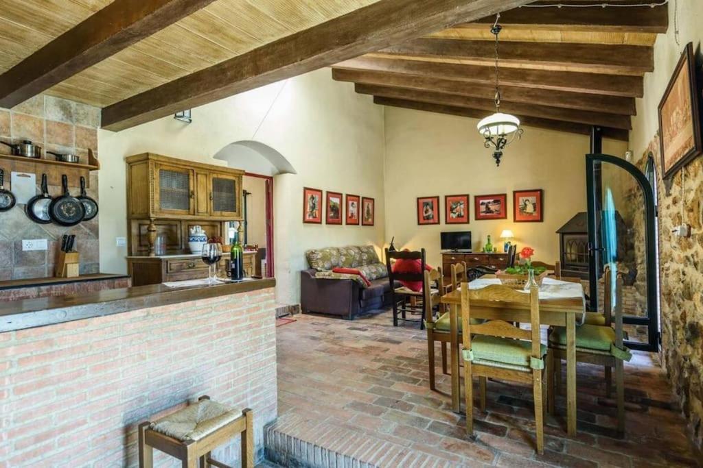Vila Casa Cortijo En Dehesa Sierra Leon La Puebla de los Infantes Exteriér fotografie