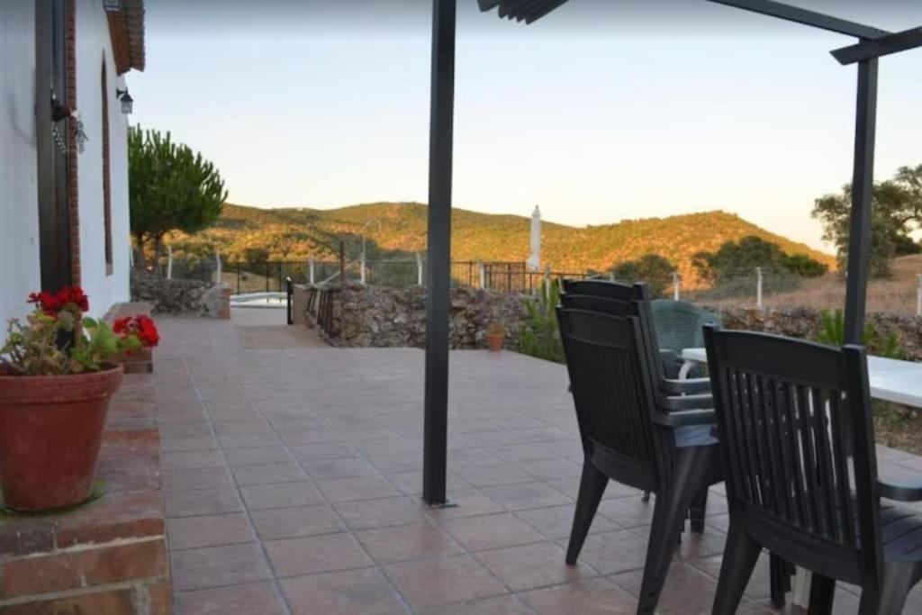Vila Casa Cortijo En Dehesa Sierra Leon La Puebla de los Infantes Exteriér fotografie
